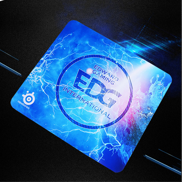 EDG联合制作！赛睿QcK mass EDG战队版鼠标垫