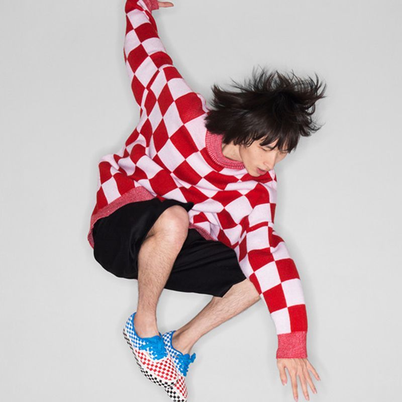 现代朋克！VANS X KKtP鸡年限量 棋盘格休闲鞋