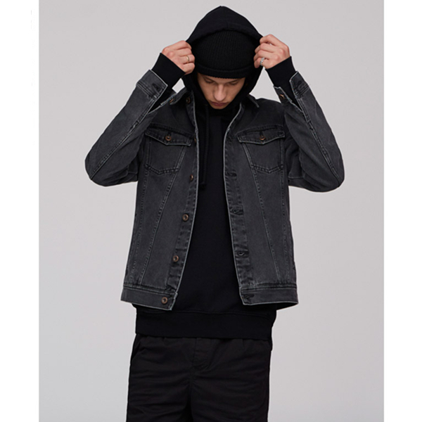 简约百搭！PullAndBear男士黑色刷纹牛仔夹克05714525