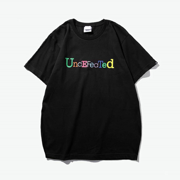 潮流单品！Undefeated 字母logo印花T恤