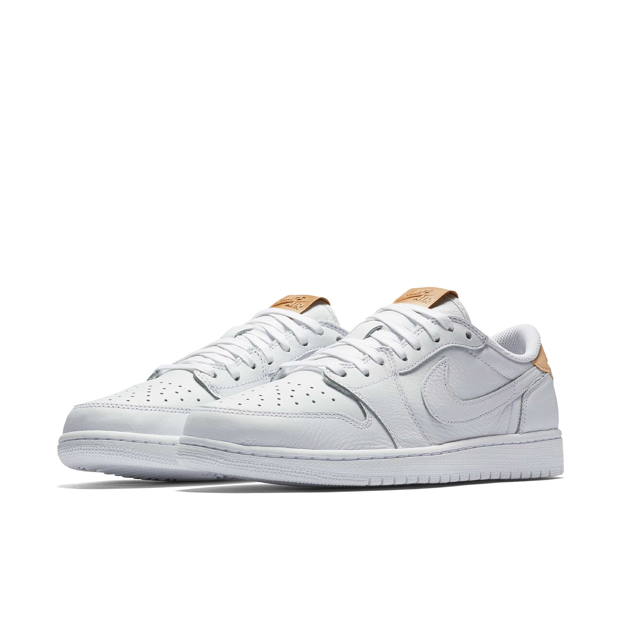 致敬经典！AIR JORDAN 1 RETRO LOW复刻男子运动鞋