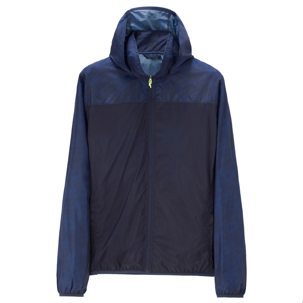 轻薄如羽！佐丹奴立领修身皮肤风衣01077001