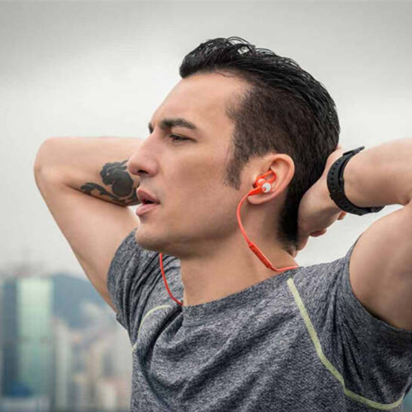 匠心之作！飞利浦无线蓝牙运动耳机NFC SHQ7300