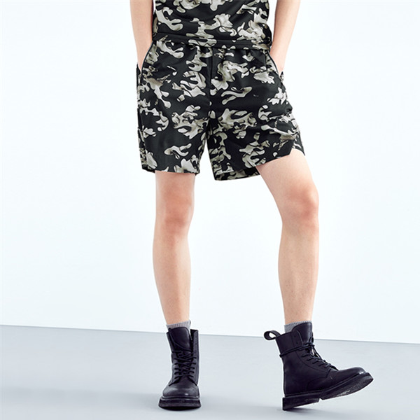 清仓价格！太平鸟男士新款夏季迷彩中腰直筒中裤