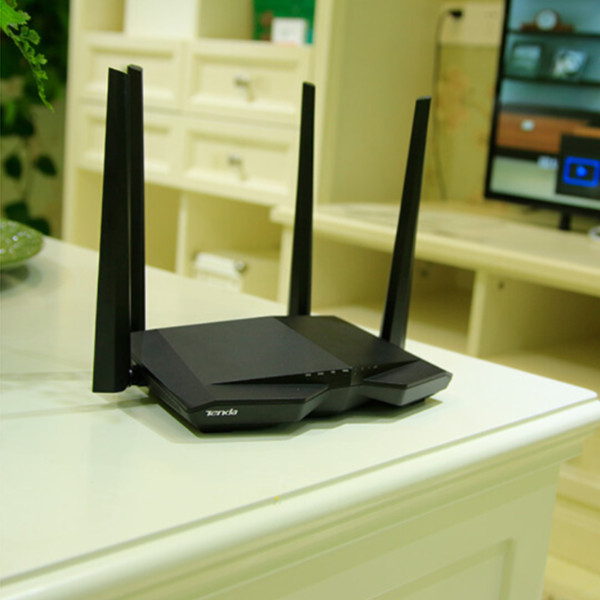 信号增强！腾达 AC6 1200M 智能无线路由器