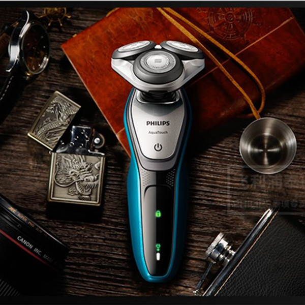 99聚划算！飞利浦电动充电式胡须刀三头全身水洗S5091！