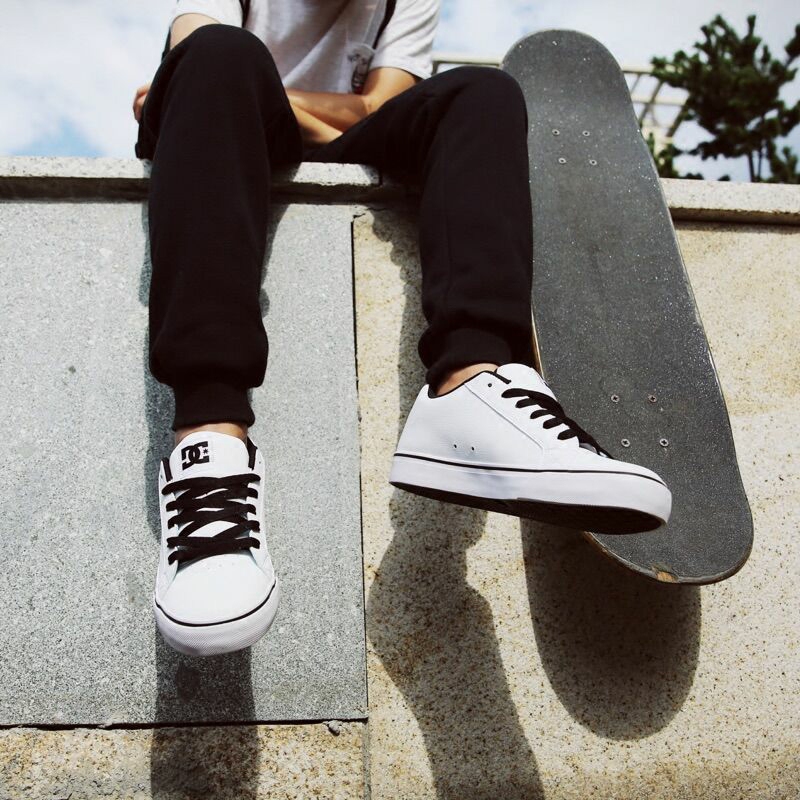 潮人百搭！DCSHOECOUSA新白运动休闲鞋ADYS300226-WK3