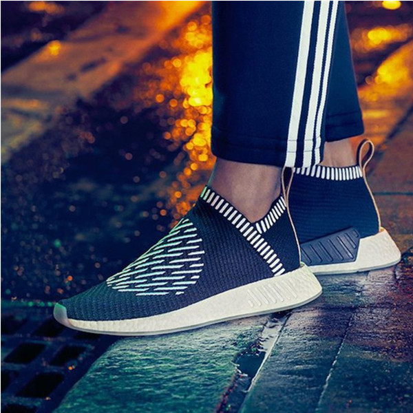 潮流有型！阿迪達(dá)斯NMD CS2 PK休閑運(yùn)動(dòng)跑鞋BA7189