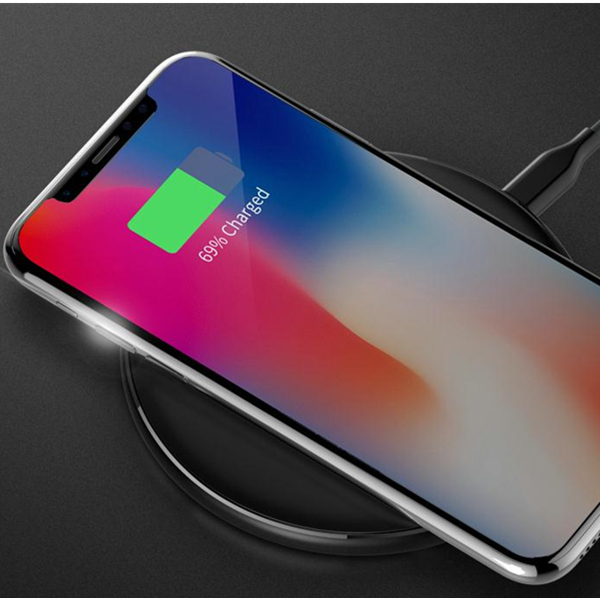 轻薄实用！Anker A2518 手机无线充电器