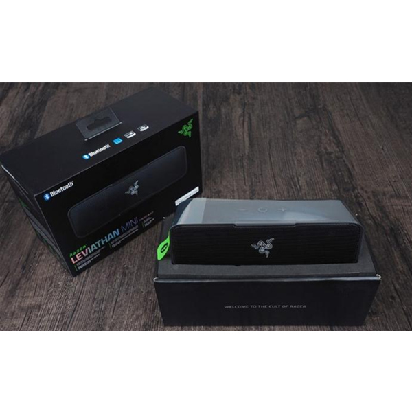 相当震撼！雷蛇 利维坦巨兽迷你 蓝牙条形音箱