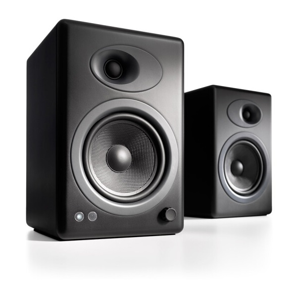 声场开阔！声擎 A5+W 高级书架式有源音箱