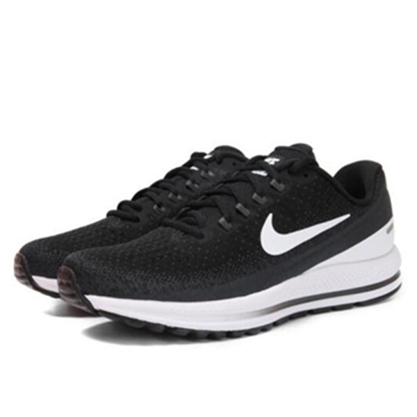 舒適！Nike Air Zoom Vomero 13 跑步鞋