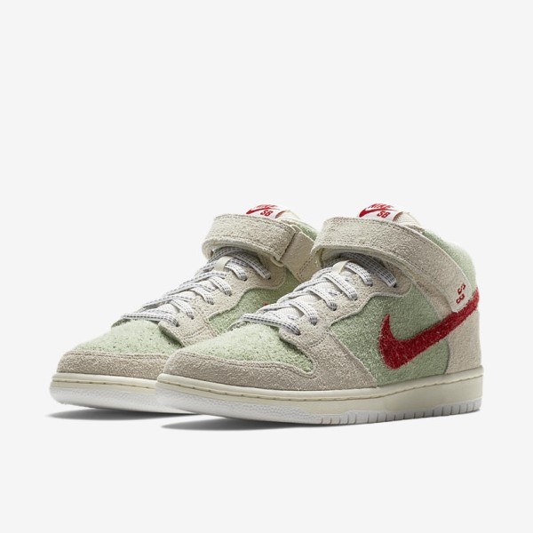 资讯：全新Nike SB Dunk Mid即将发售！