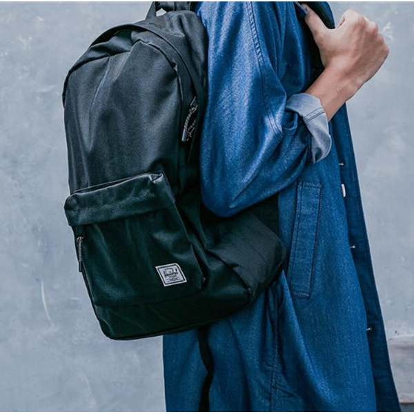 Herschel Supply Co. Classic 双肩背包