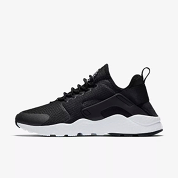 耐克Air Huarache Run Ultra女子运动鞋