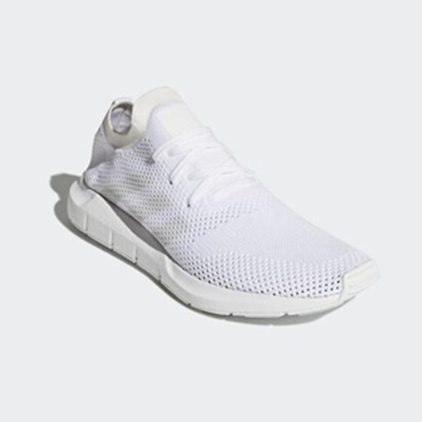 618好价：阿迪达斯 SWIFT RUN PK 男子跑步鞋