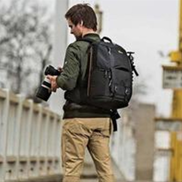 通勤必備！Lowepro Fastpack BP 250旅行背包