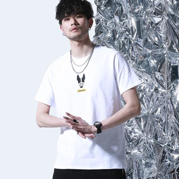 二十八间 小狗简约印花 短袖T恤