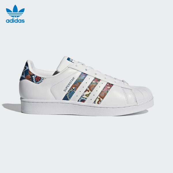 Adidas三叶草女板鞋BY9177