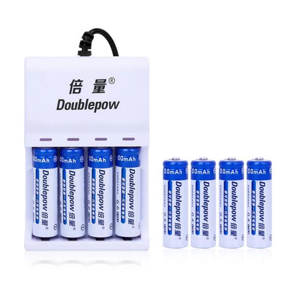 Doublepow 倍量 U82 充电器（配8节电池）