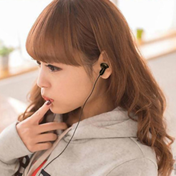 索尼 MDR-E9LP 耳塞式耳机