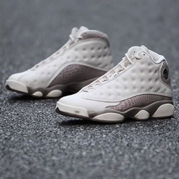 好價(jià)！Air Jordan 13 'Moon Particle'