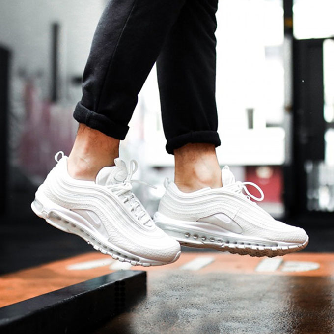Nike Air Max 97 女子休闲鞋