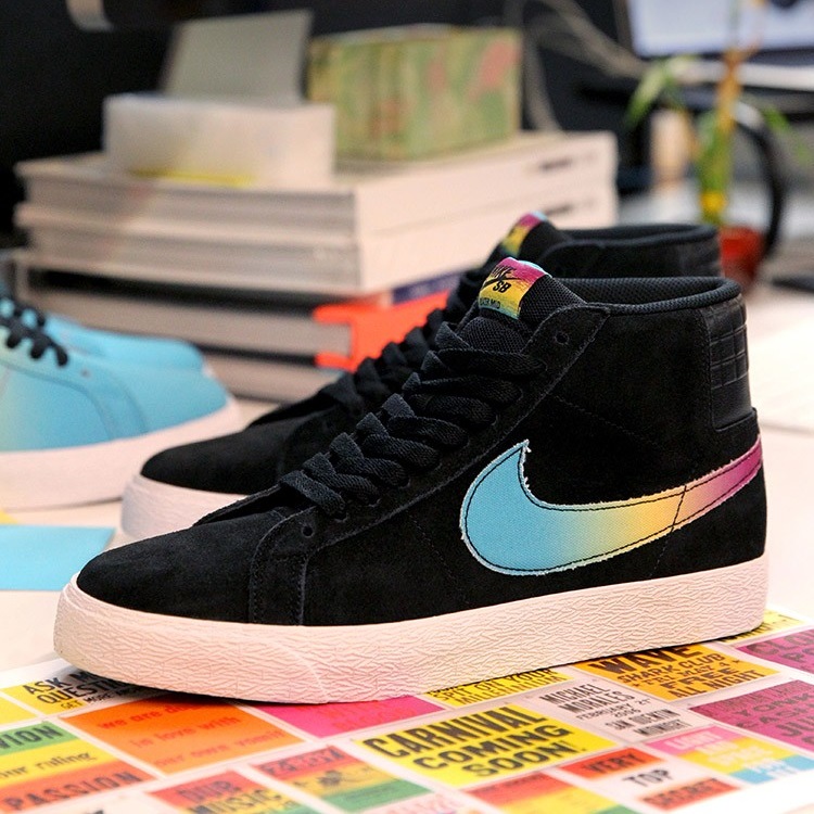 Nike Blazer 女子休闲鞋