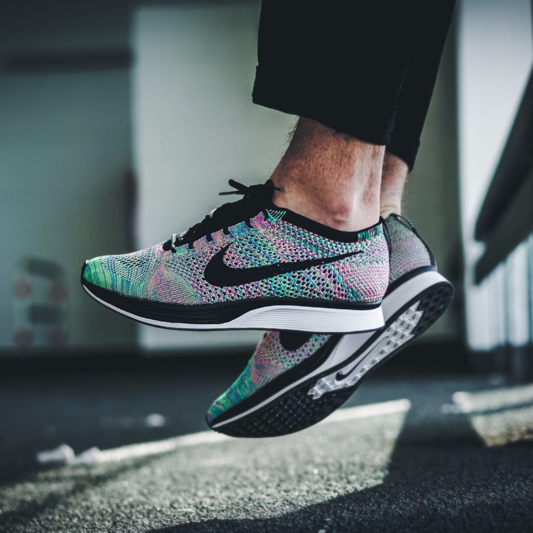 Nike Flyknit Racer 兰绿粉