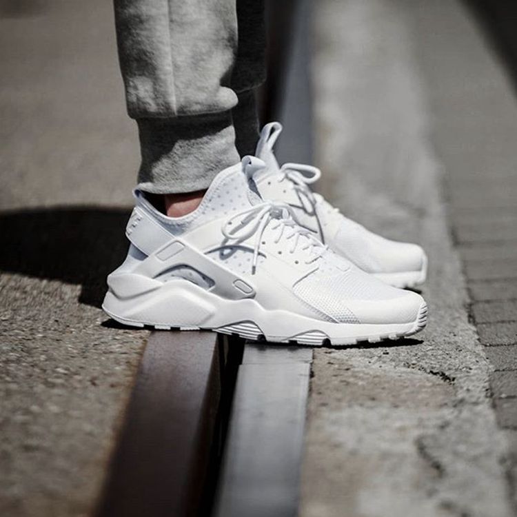 Nike Air Huarache Ultra 男子运动鞋