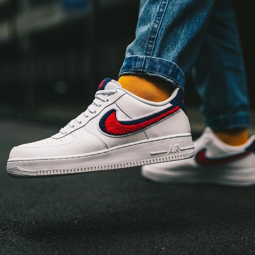 Nike Air Force 1 白色毛绒换钩