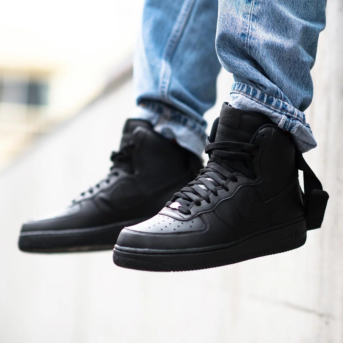 Nike Air Force 1 纯黑High