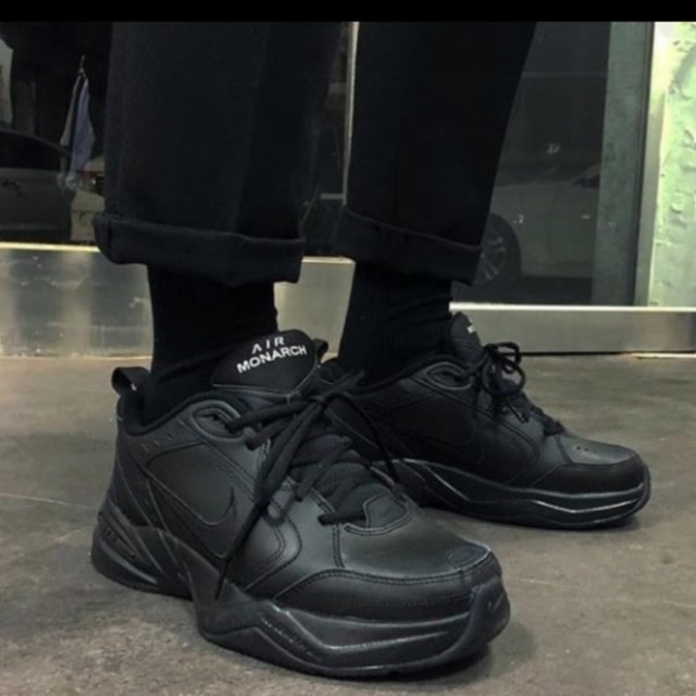 Nike Air Monarch IV 黑武士
