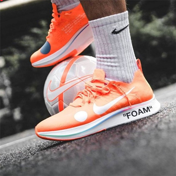 Nike Zoom Fly 世界杯OW联名跑鞋