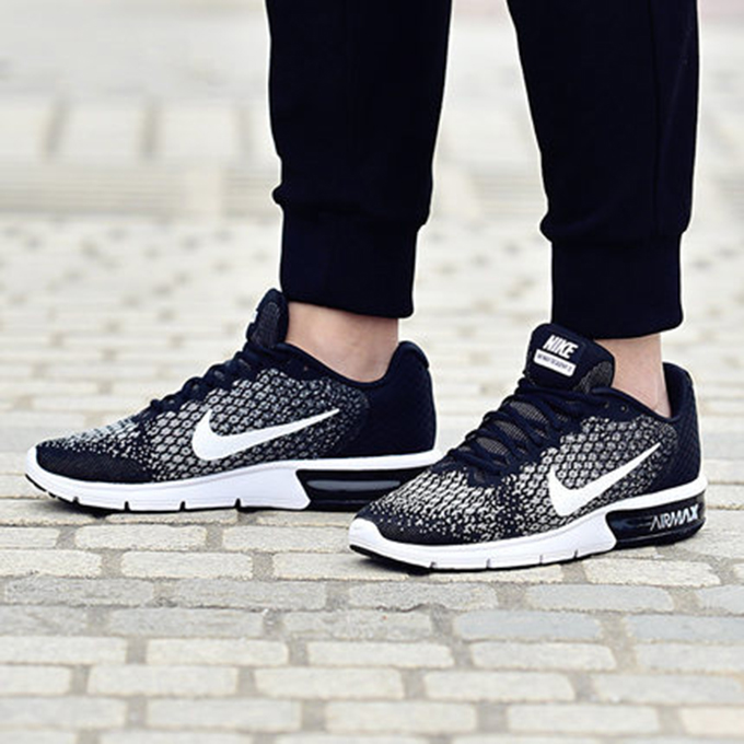 Nike Air Max Sequent 2