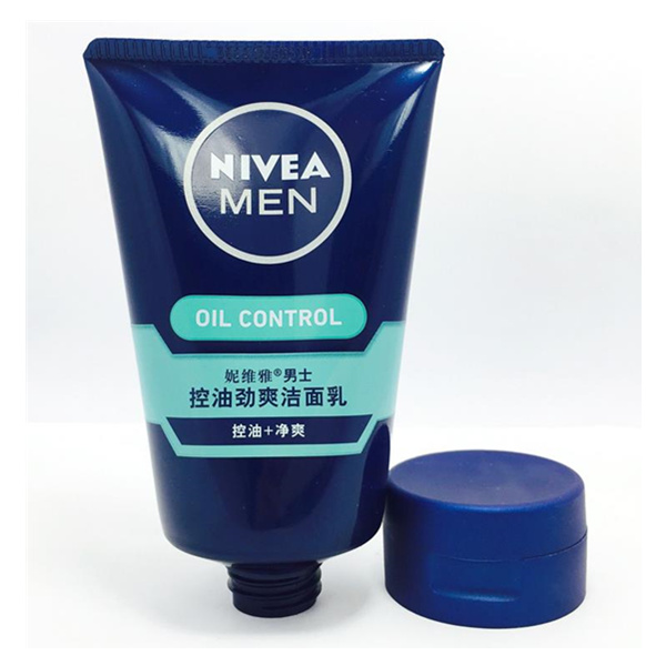 妮维雅 男士控油劲爽洁面乳 100ml