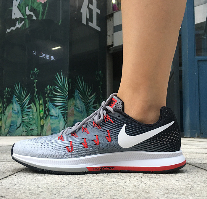 Nike Air Zoom Pegasus 33 男子跑鞋