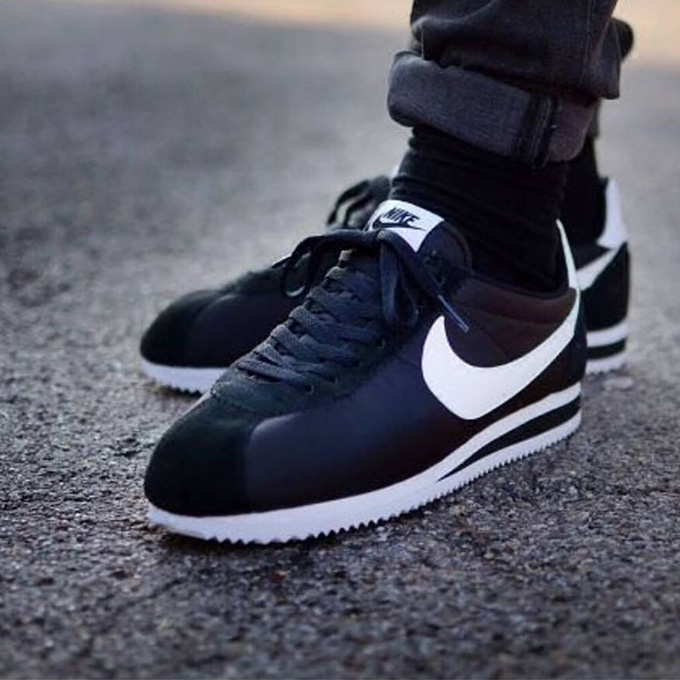 Nike Classic Cortez 黑/白