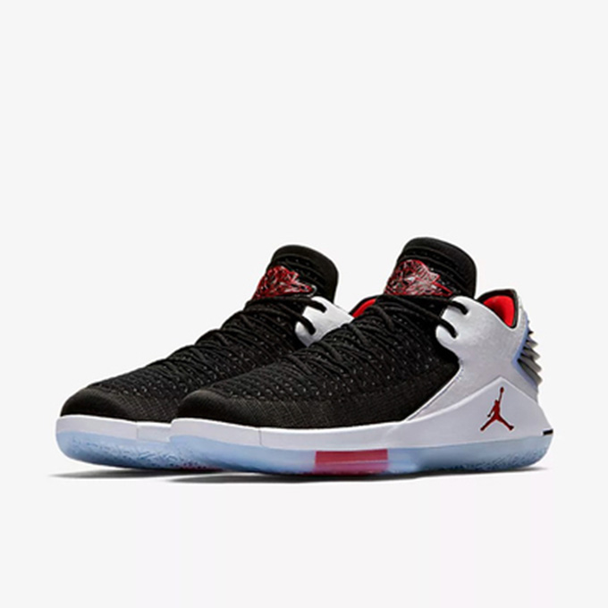 Air Jordan 32