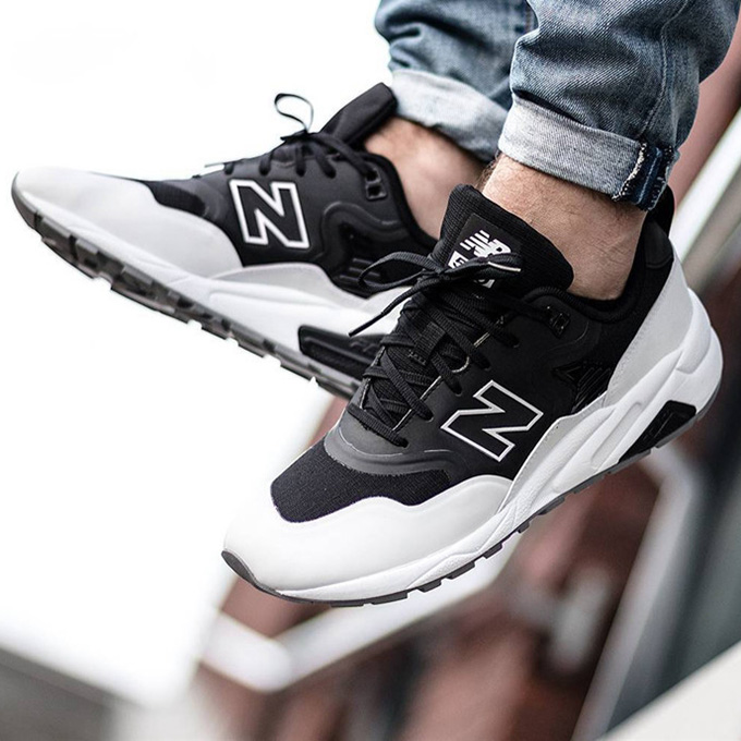 New Balance 580 白黑