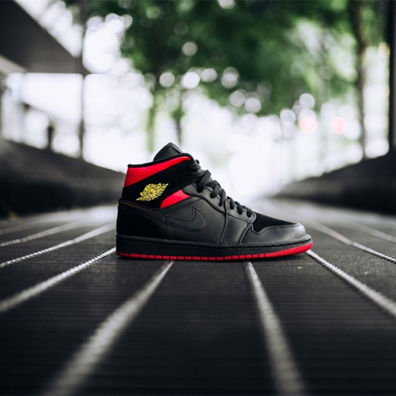 Air Jordan 1 最后一投/黑红