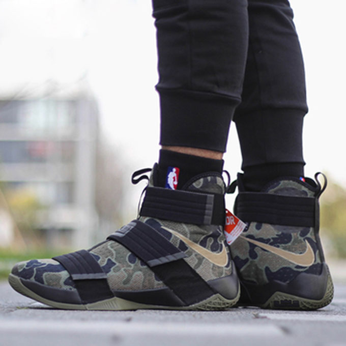 Nike LeBron Soldier 10