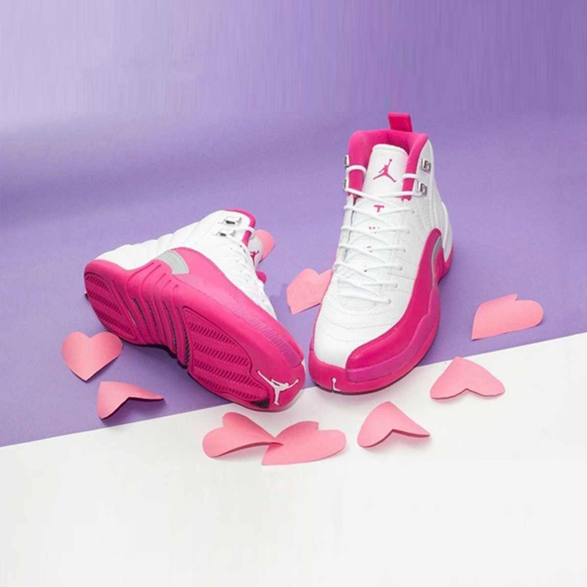 Air Jordan 12 情人节