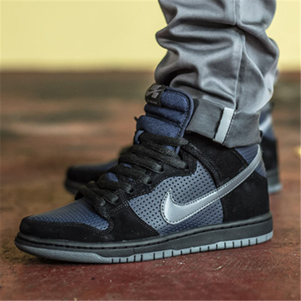 Nike Dunk SB 黑丹宁