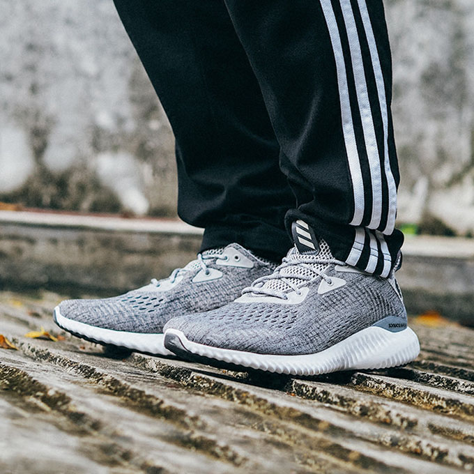 adidas Alpha Bounce