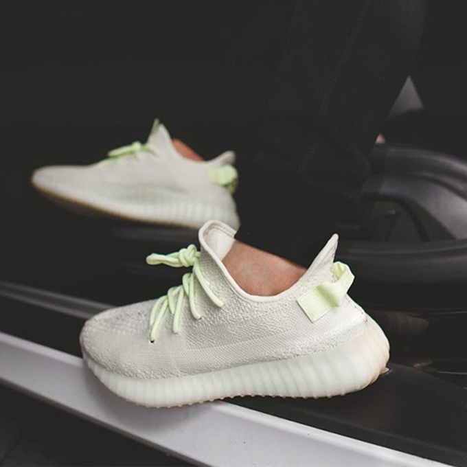 adidas Yeezy 350 Boost V2