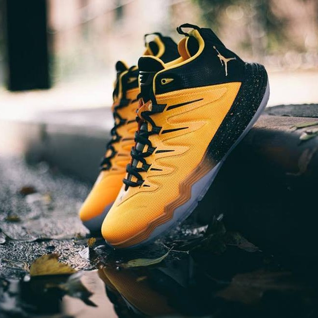 Jordan CP3.IX 黑黄