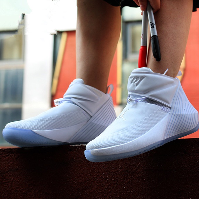 Jordan Why Not Zer0.1 白银