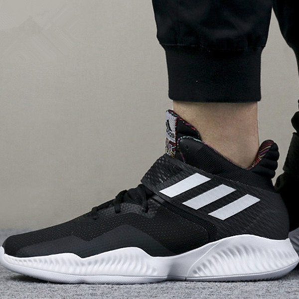 adidas Pro Bounce 2018 黑白