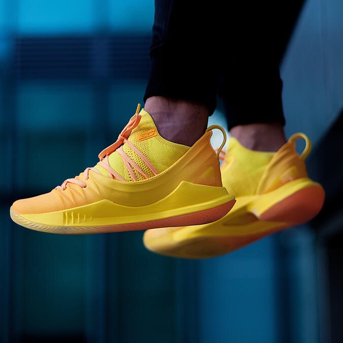 Under Armour Curry 5 中国行